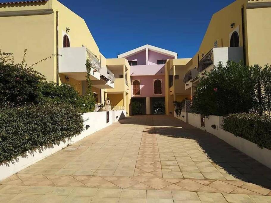 Case Vacanze A Santa Teresa Di Gallura Екстер'єр фото