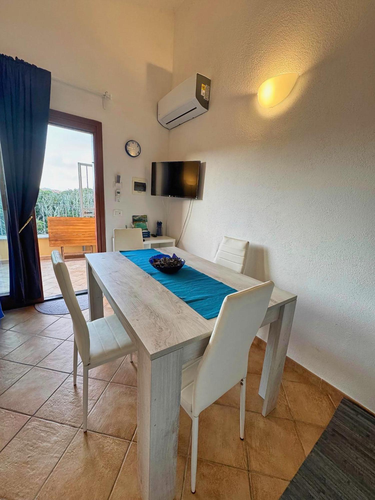 Case Vacanze A Santa Teresa Di Gallura Екстер'єр фото